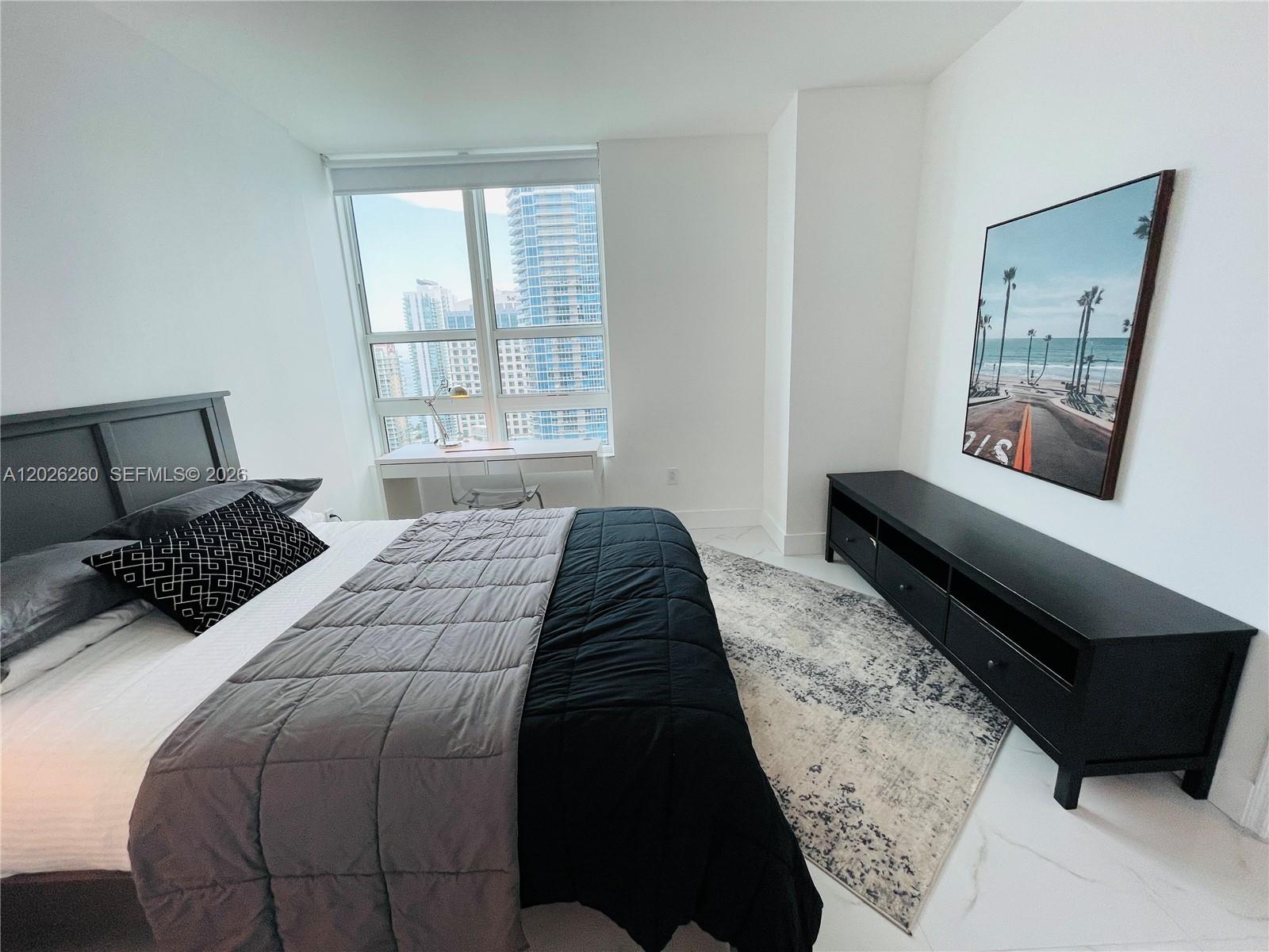 THE PLAZA 851 BRICKELL CO - Residential Lease