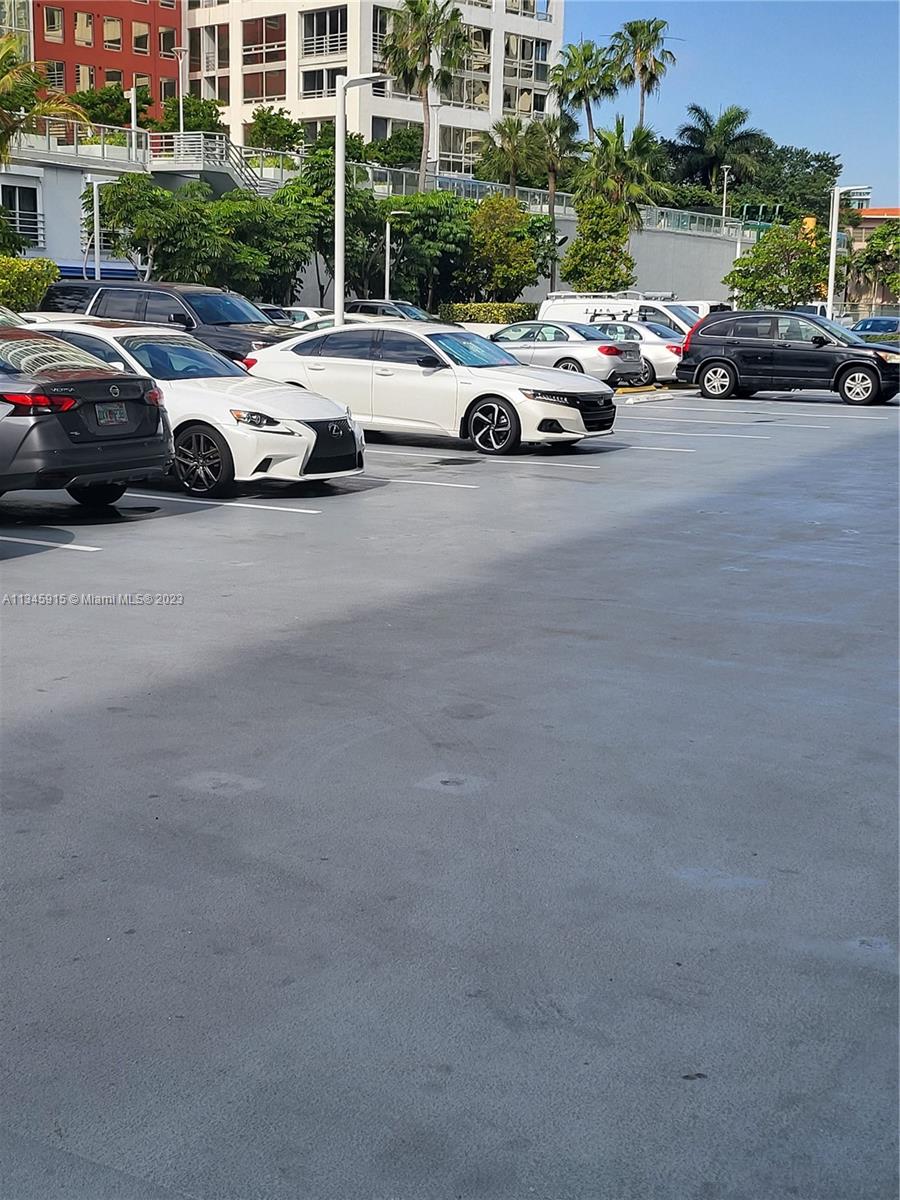 BRICKELL HARBOUR CONDO - Residential Lease