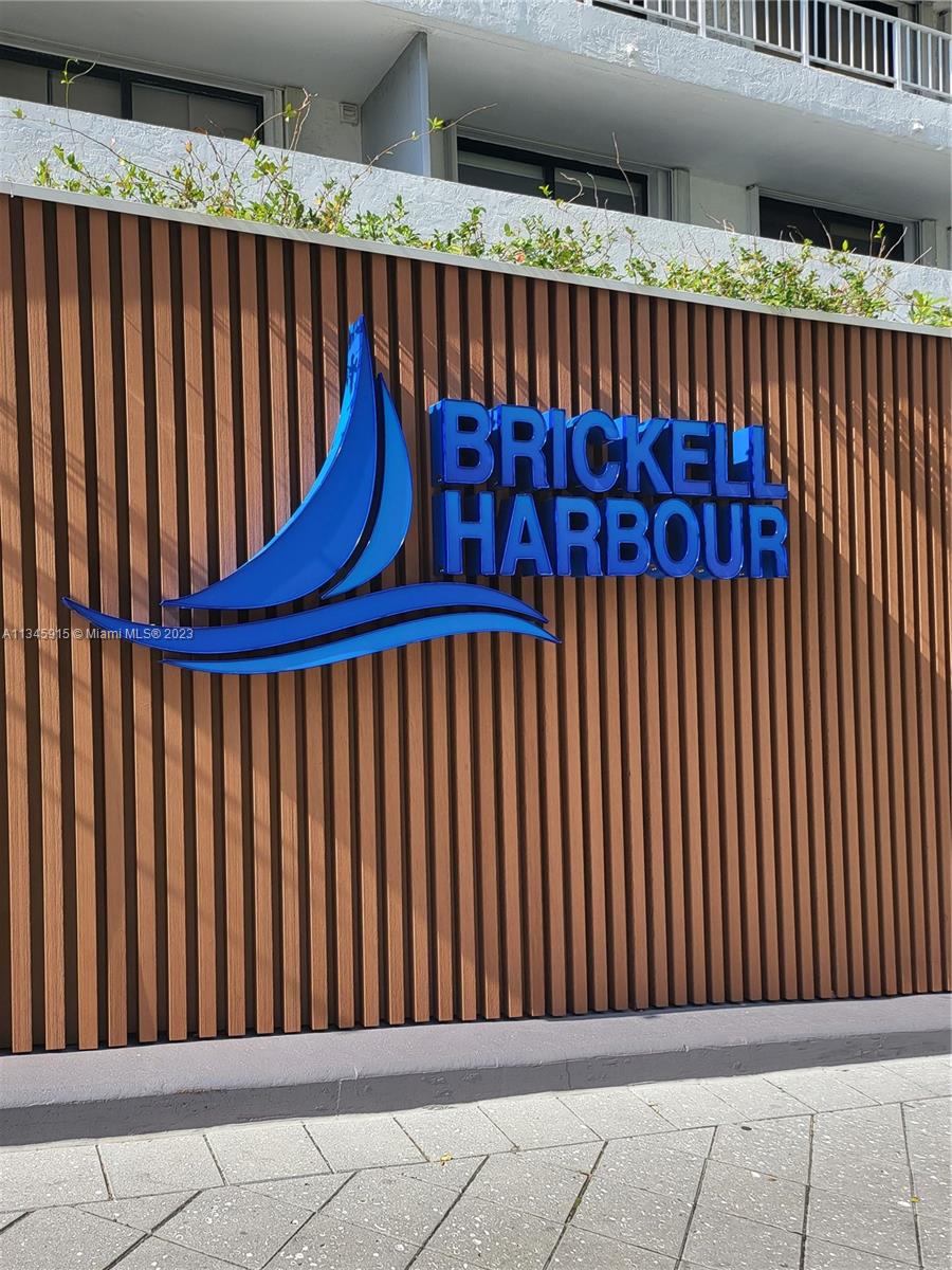 BRICKELL HARBOUR CONDO - Residential Lease