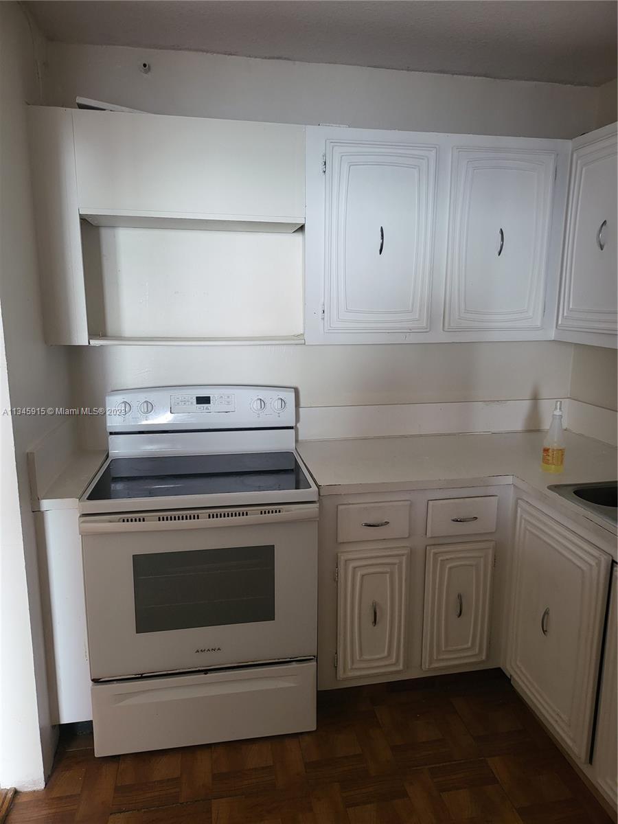 BRICKELL HARBOUR CONDO - Residential Lease