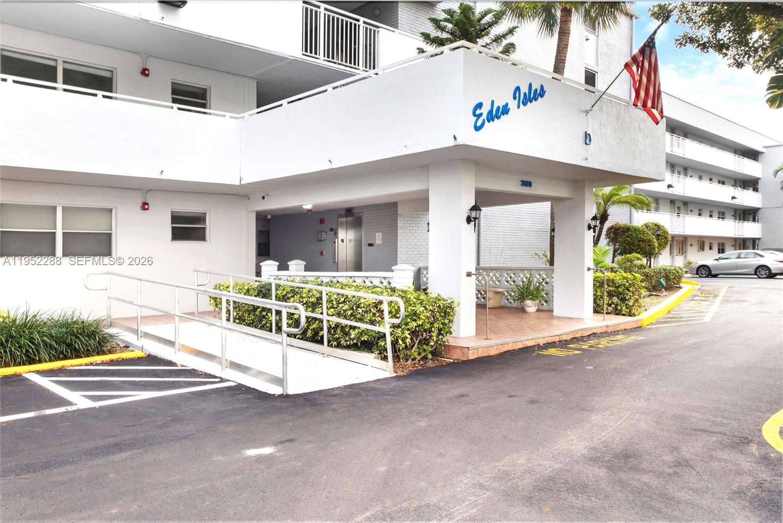 EDEN ISLES CONDO # 4 - Residential