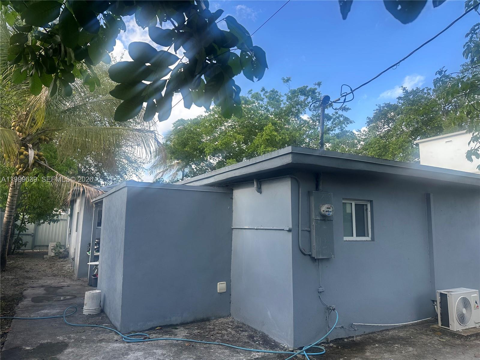 QUEENS PARK - Residential