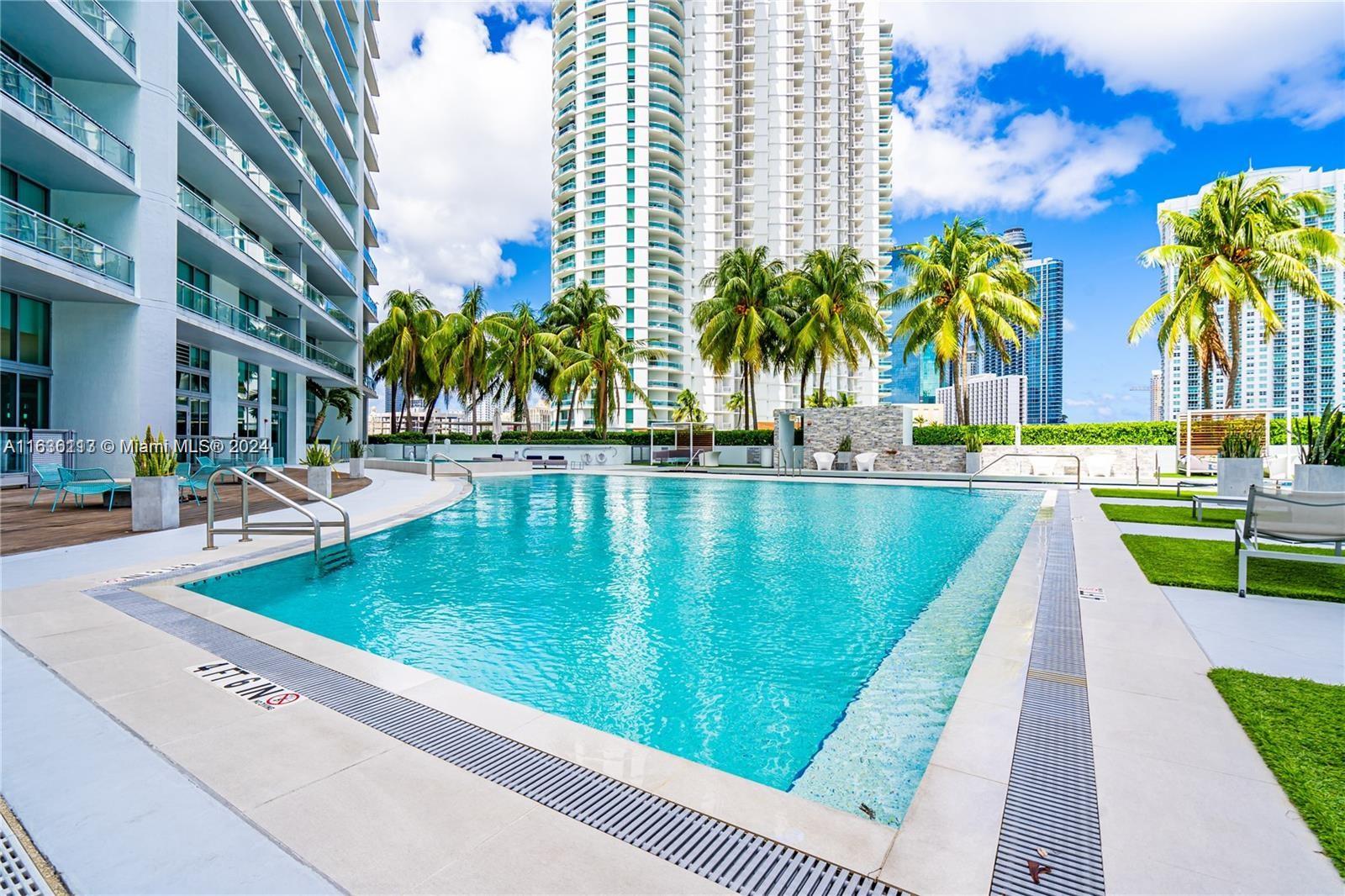 IVY CONDO - Residential