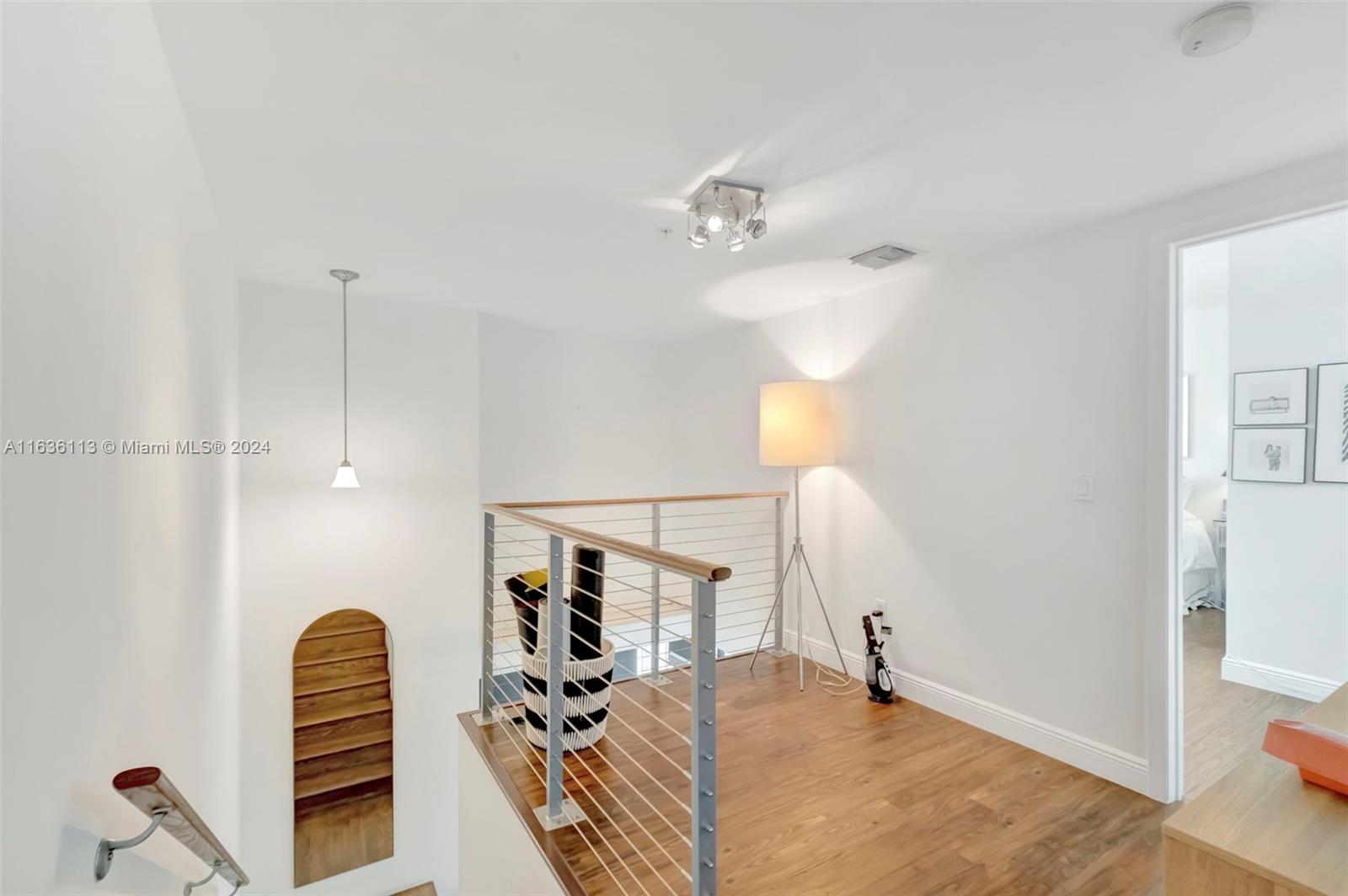 IVY CONDO - Residential