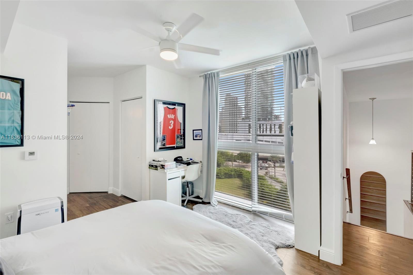 IVY CONDO - Residential
