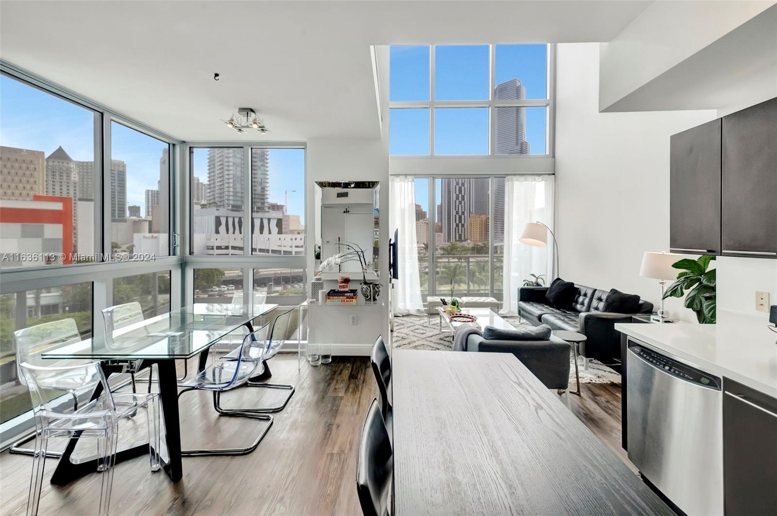 IVY CONDO - Residential