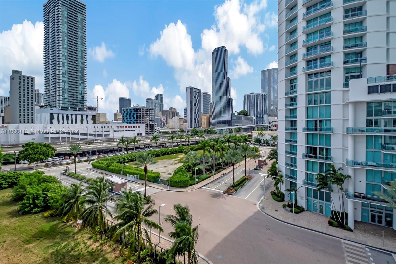 IVY CONDO - Residential