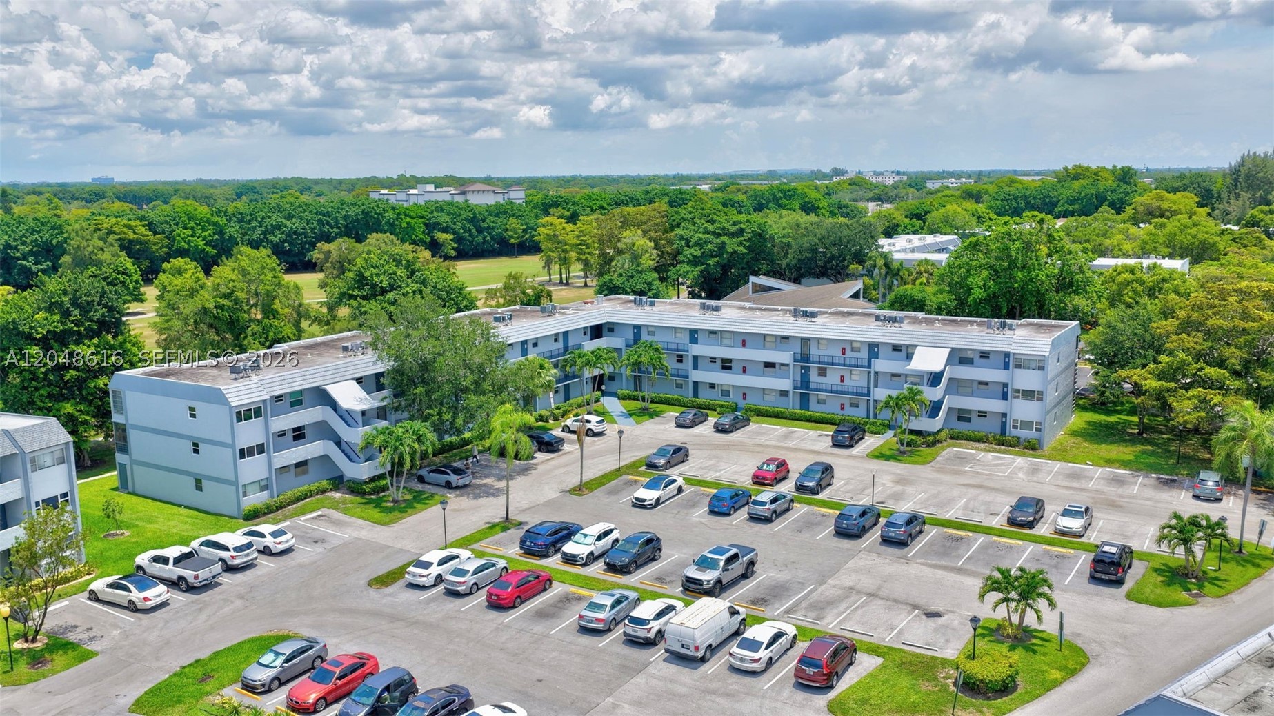 SANDS POINT CONDOMINIUM I - Residential