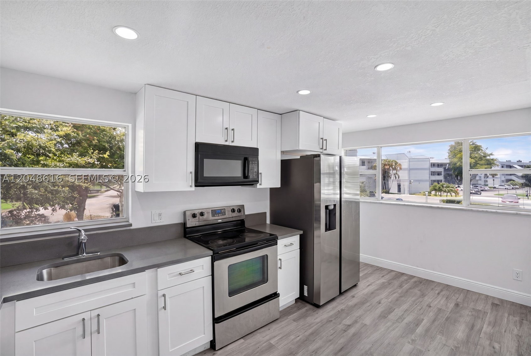SANDS POINT CONDOMINIUM I - Residential