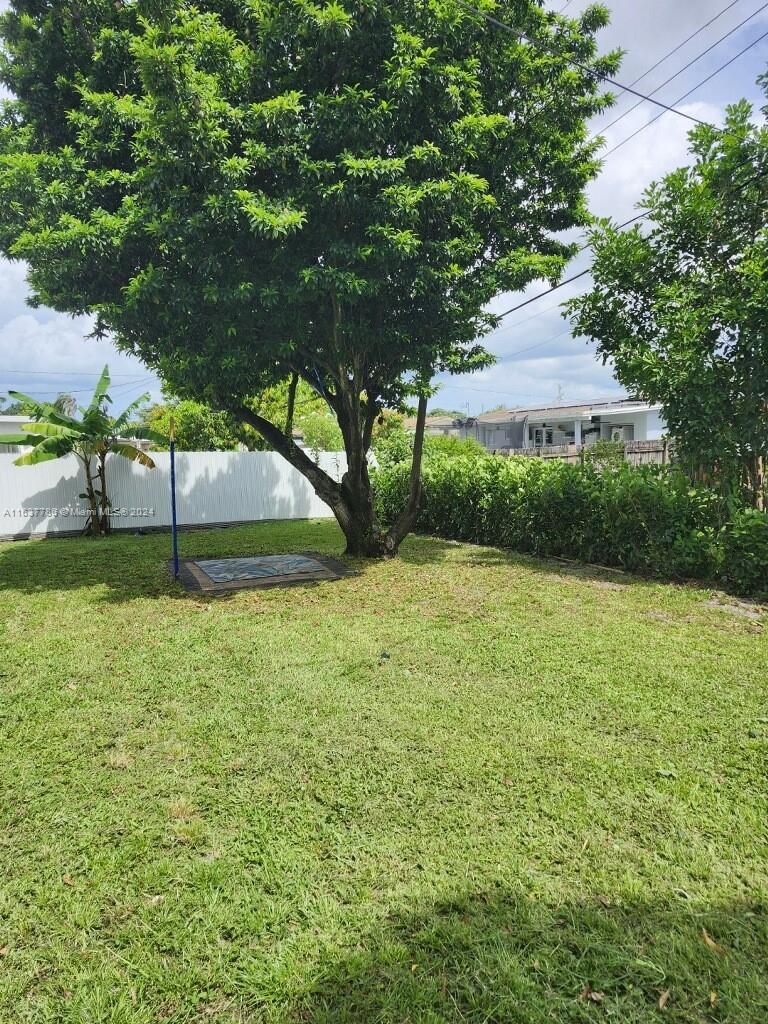 CAROL CITY 3RD ADDN - Residential Lease
