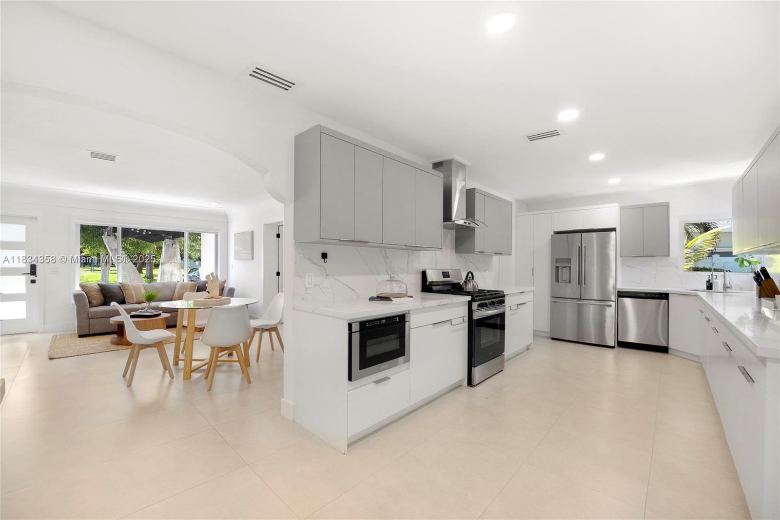 LAKELAND RESUB - Residential