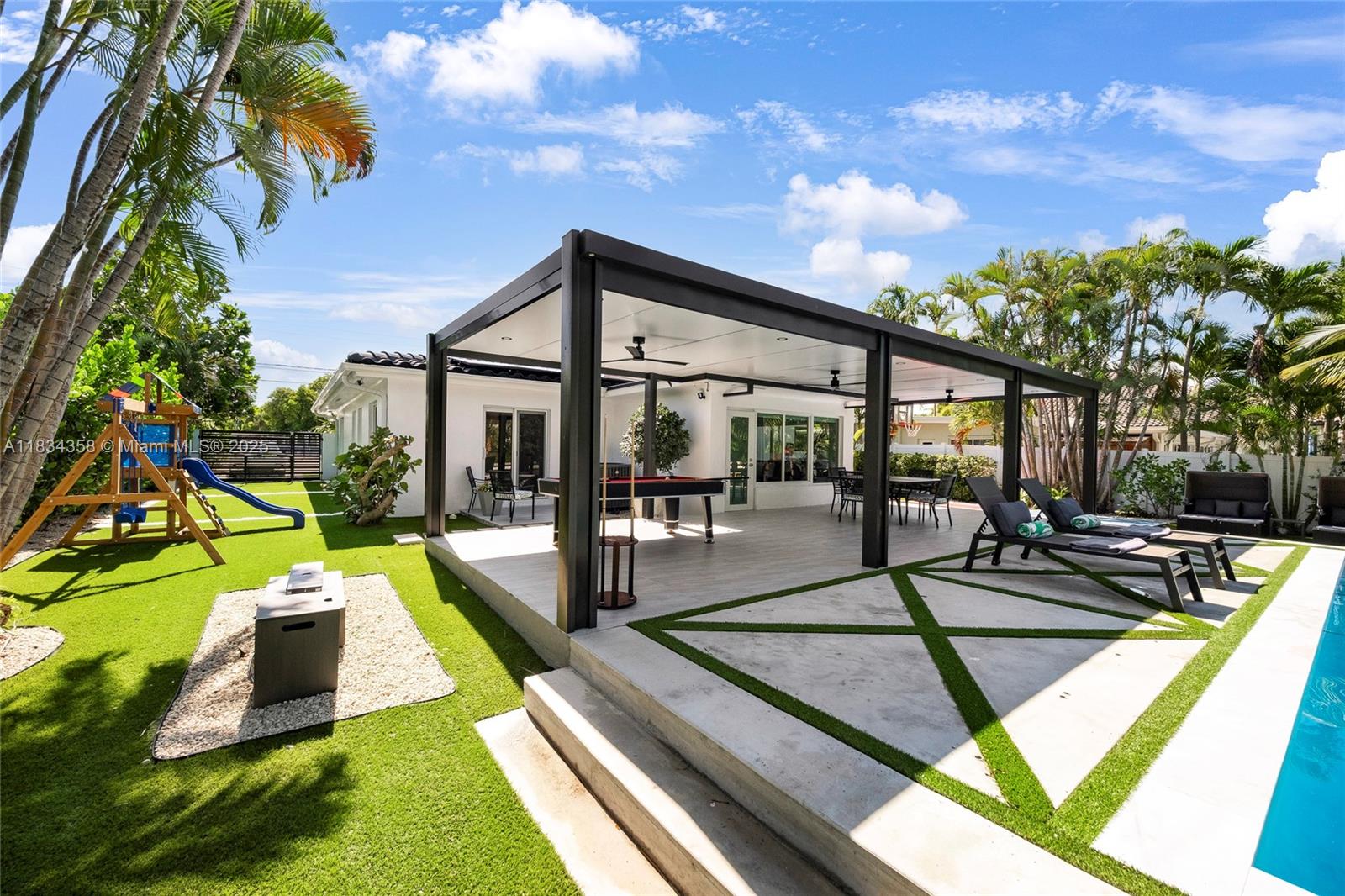 LAKELAND RESUB - Residential