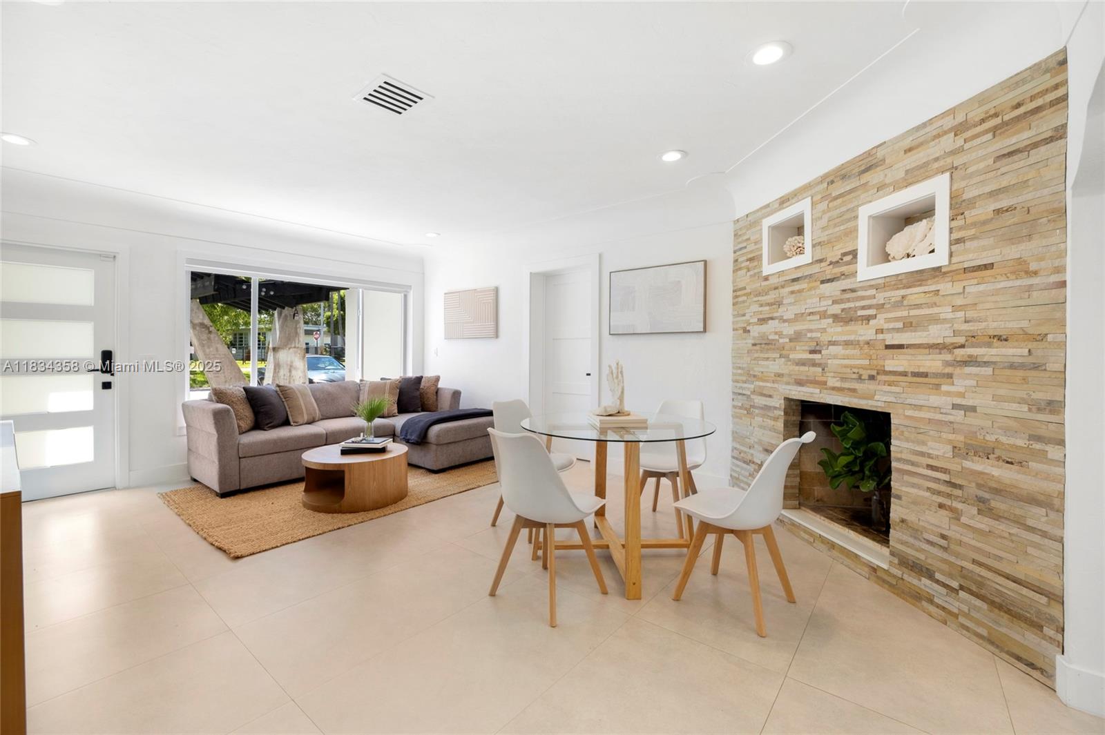 LAKELAND RESUB - Residential