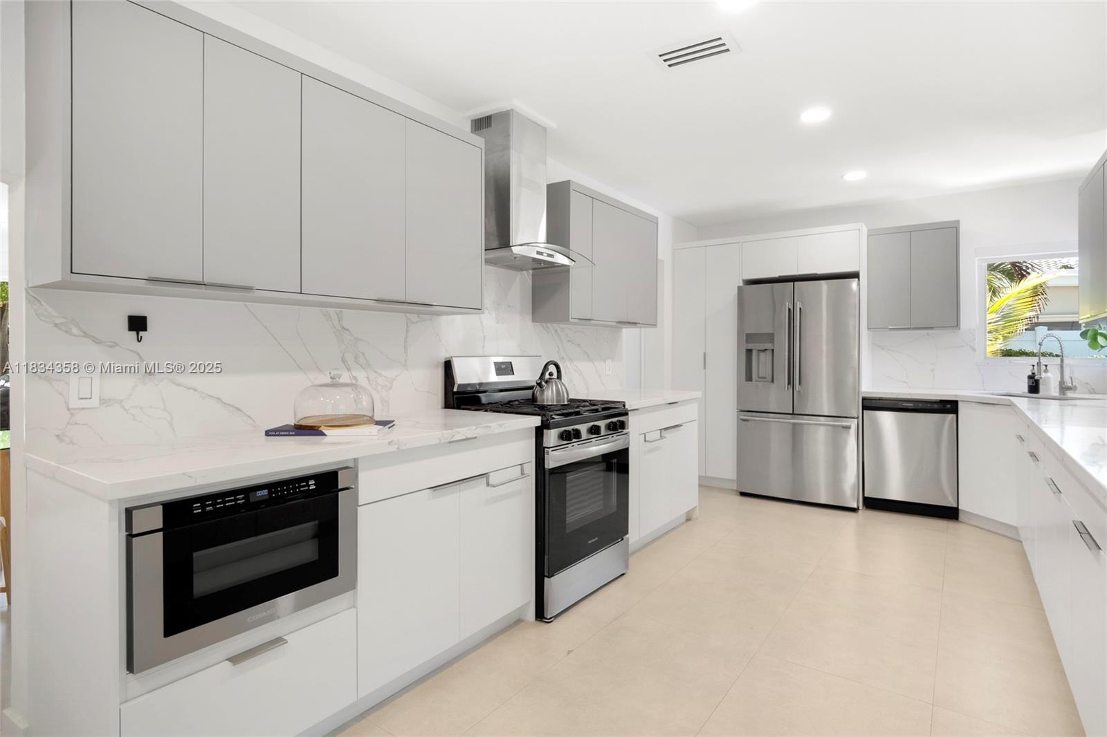 LAKELAND RESUB - Residential