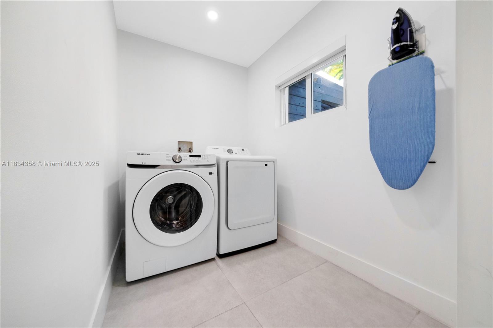 LAKELAND RESUB - Residential