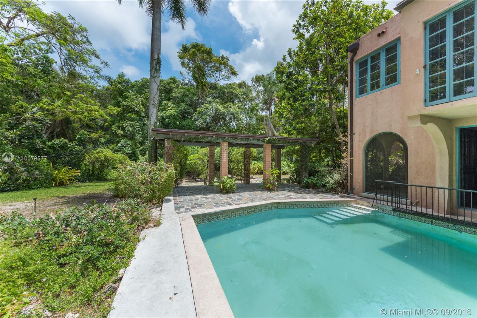 Leafy Way - Residential