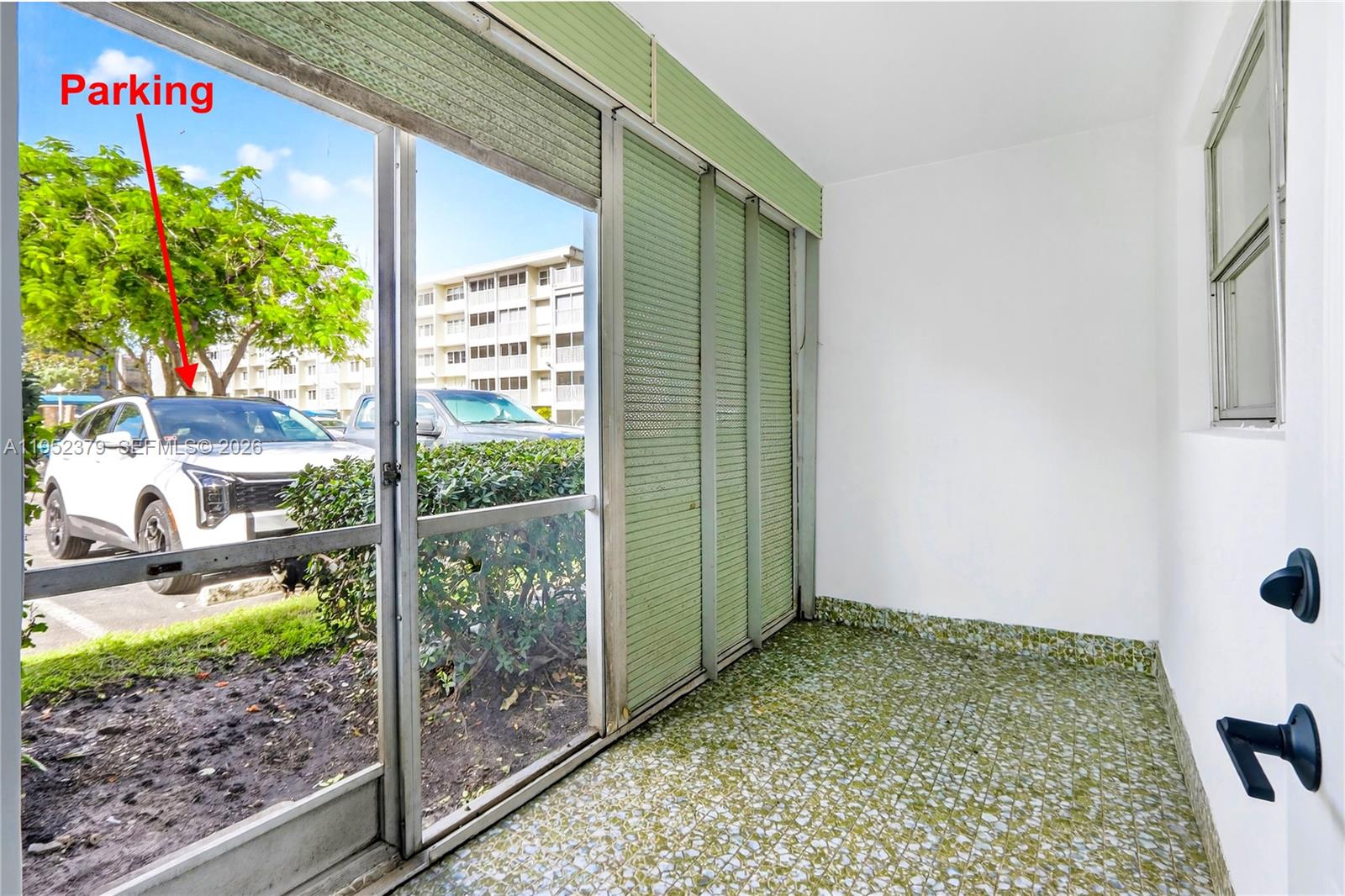 FOURTH GULFSTREAM GARDEN - Residential