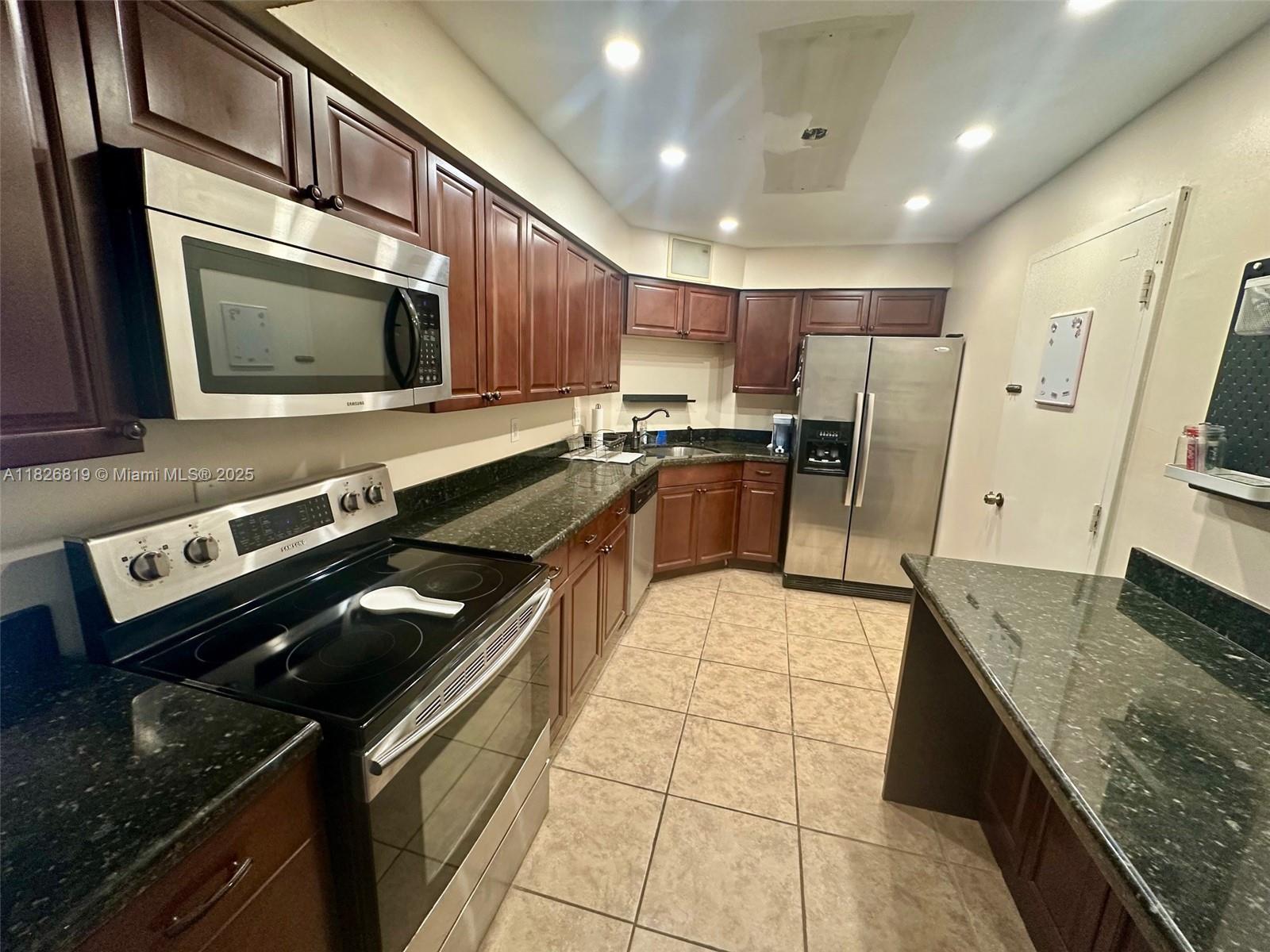 CARLTON TOWER CONDO - Residential Lease