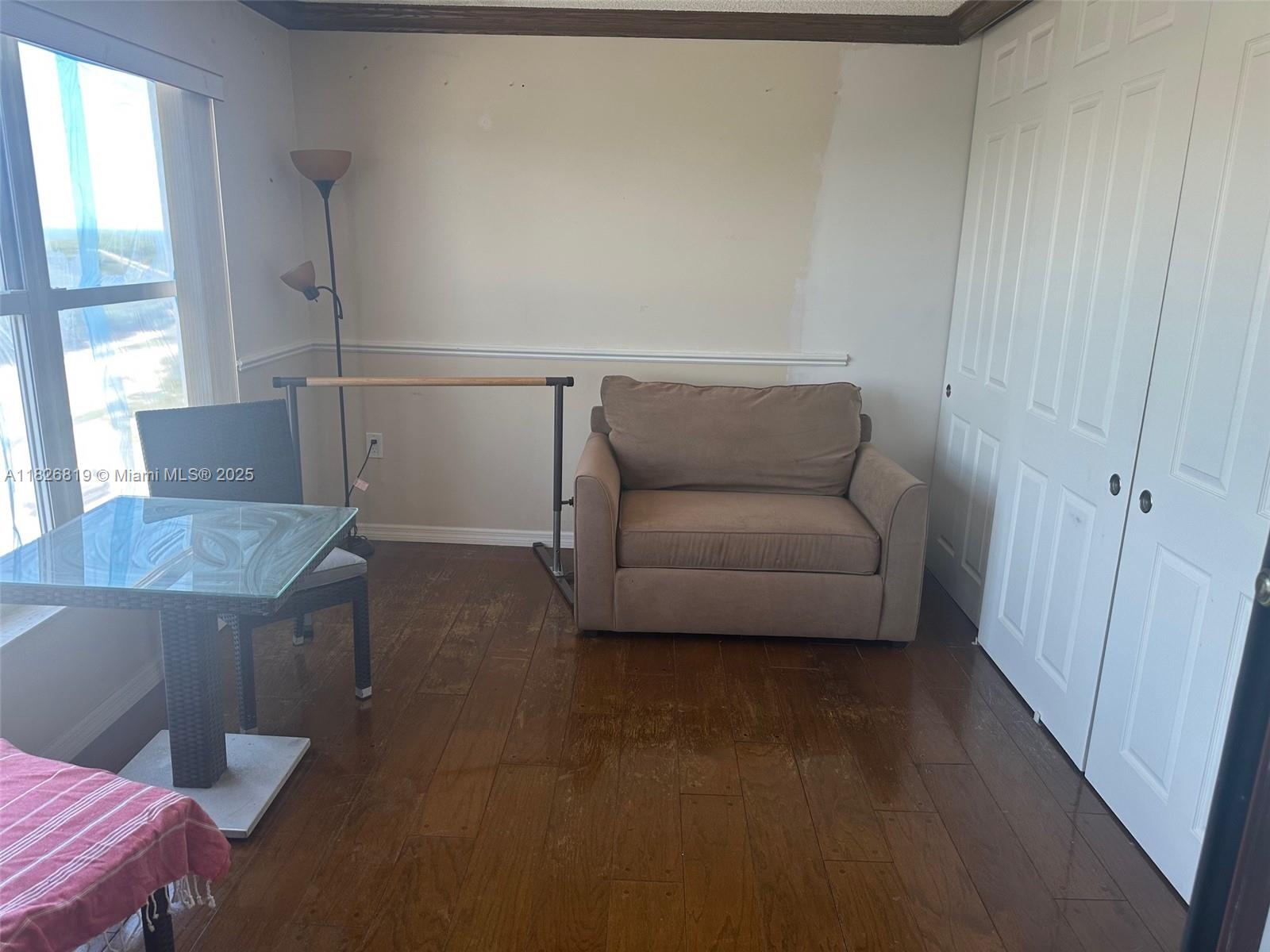 CARLTON TOWER CONDO - Residential Lease