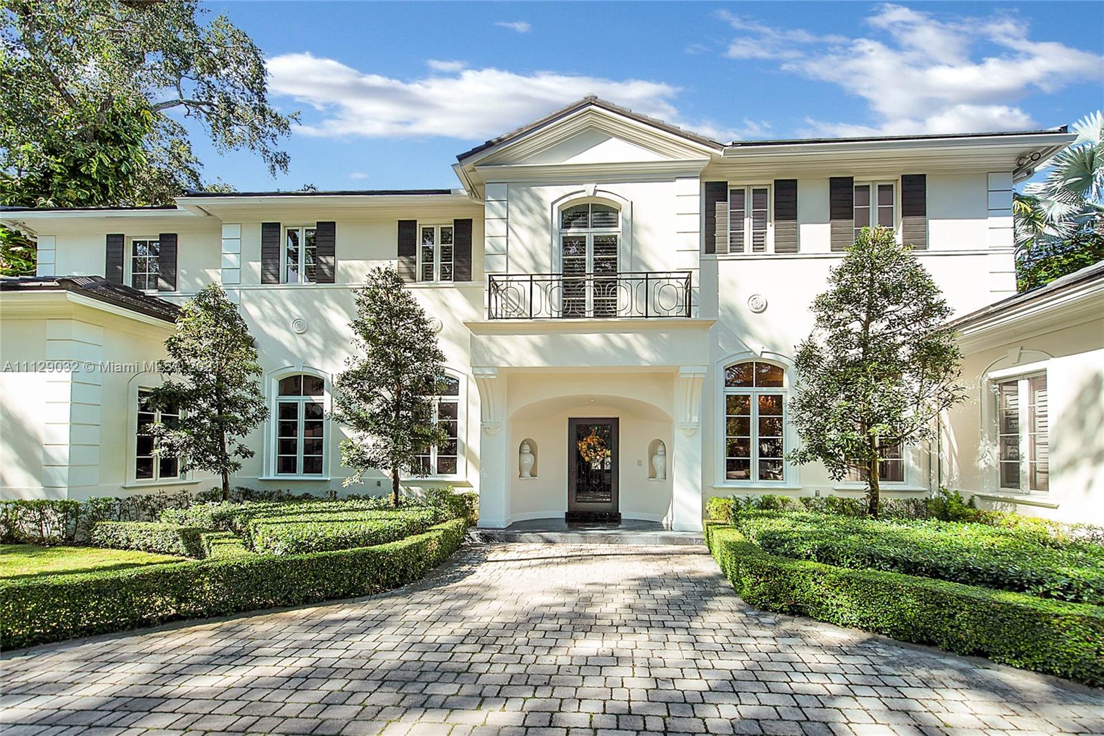 STONEGATE - Residential