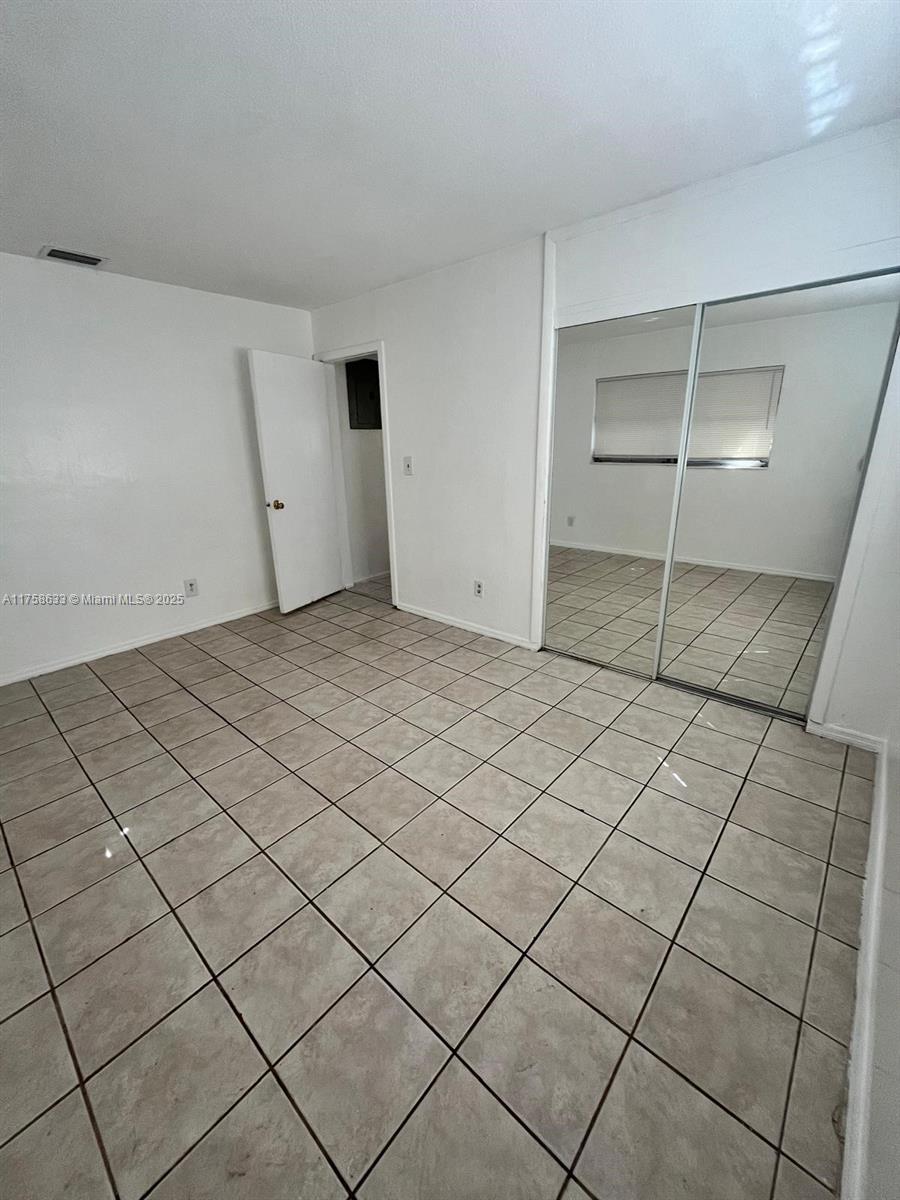 BEVERLY PARK - Residential