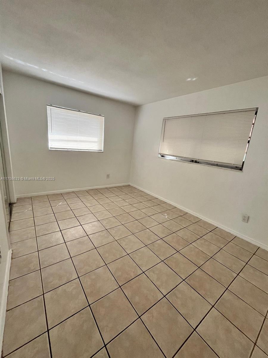 BEVERLY PARK - Residential