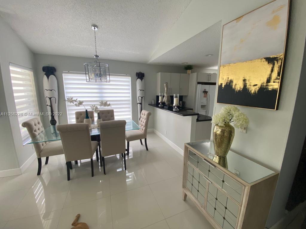 FOREST RIDGE CLUSTER HOME - Residential