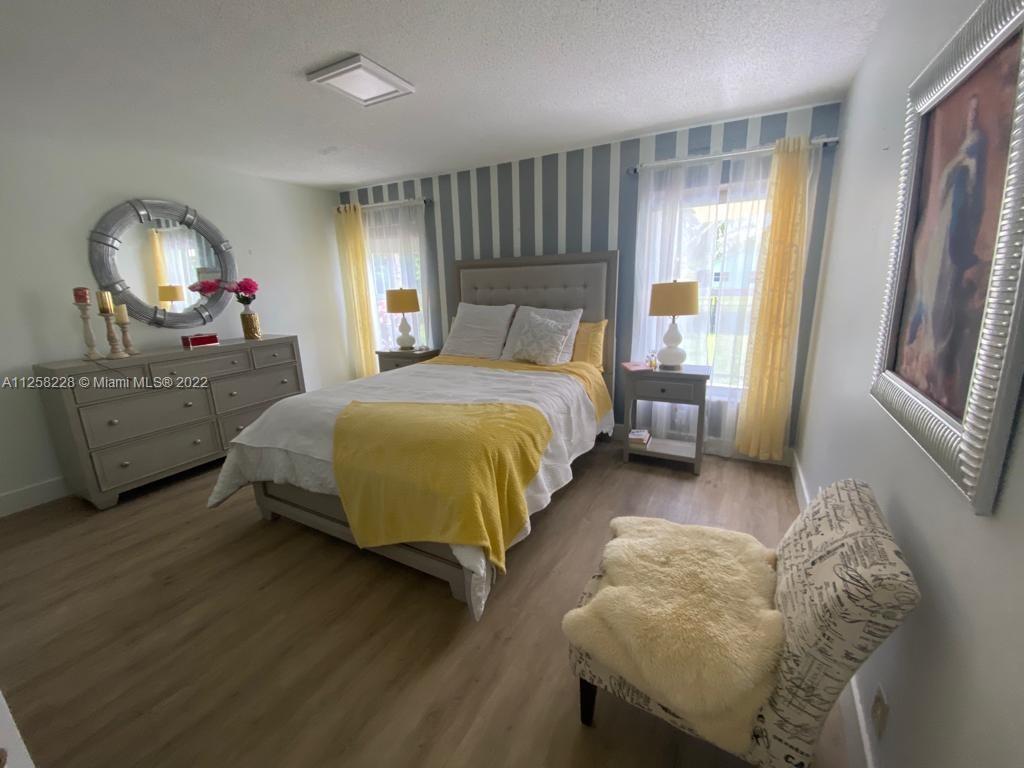 FOREST RIDGE CLUSTER HOME - Residential