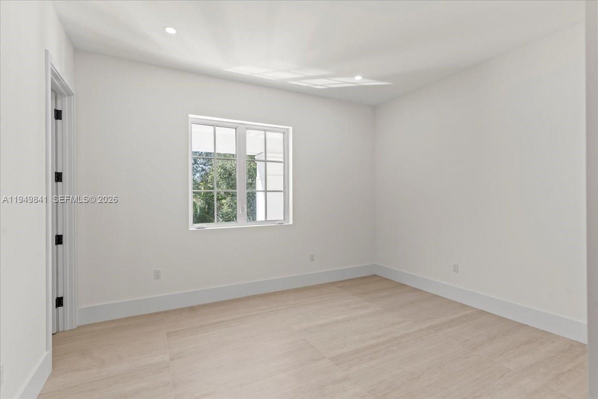 POINSETTIA ESTATES - Residential