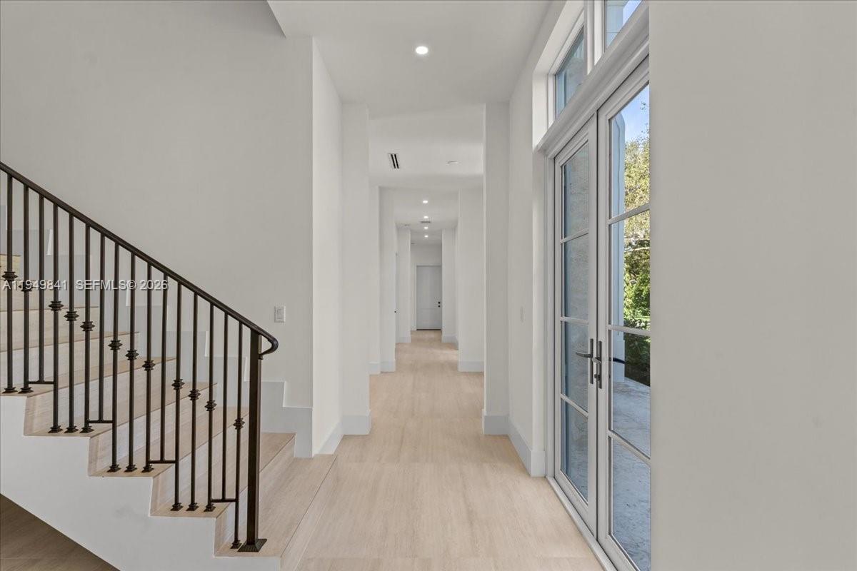 POINSETTIA ESTATES - Residential