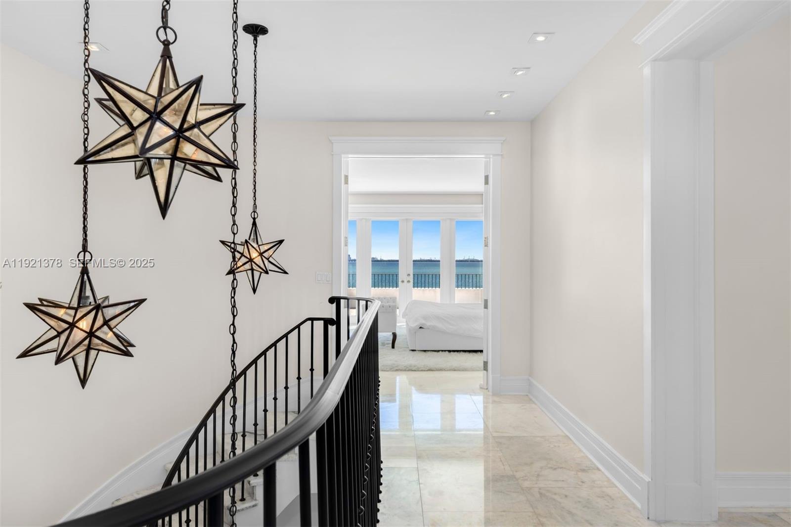 TREASURE ISLAND - Residential