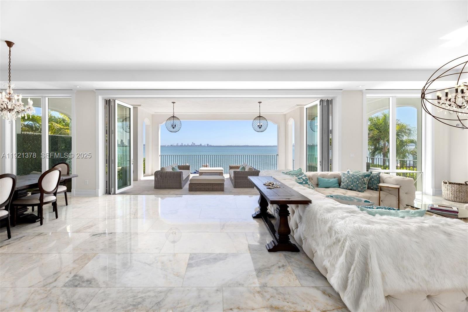 TREASURE ISLAND - Residential
