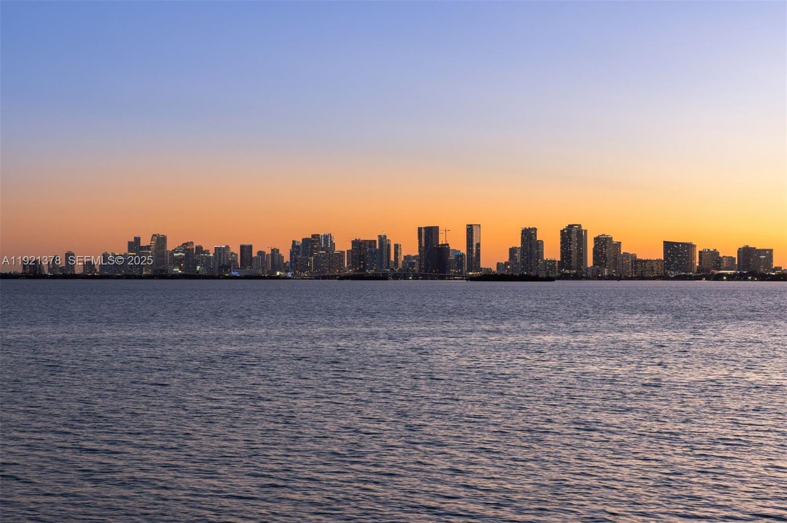 TREASURE ISLAND - Residential