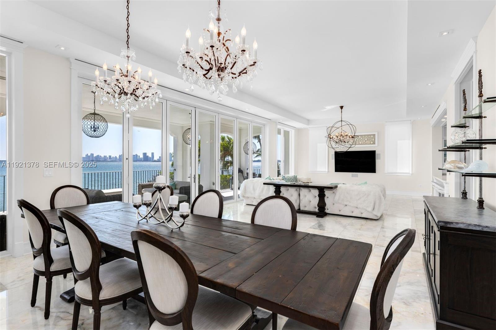 TREASURE ISLAND - Residential
