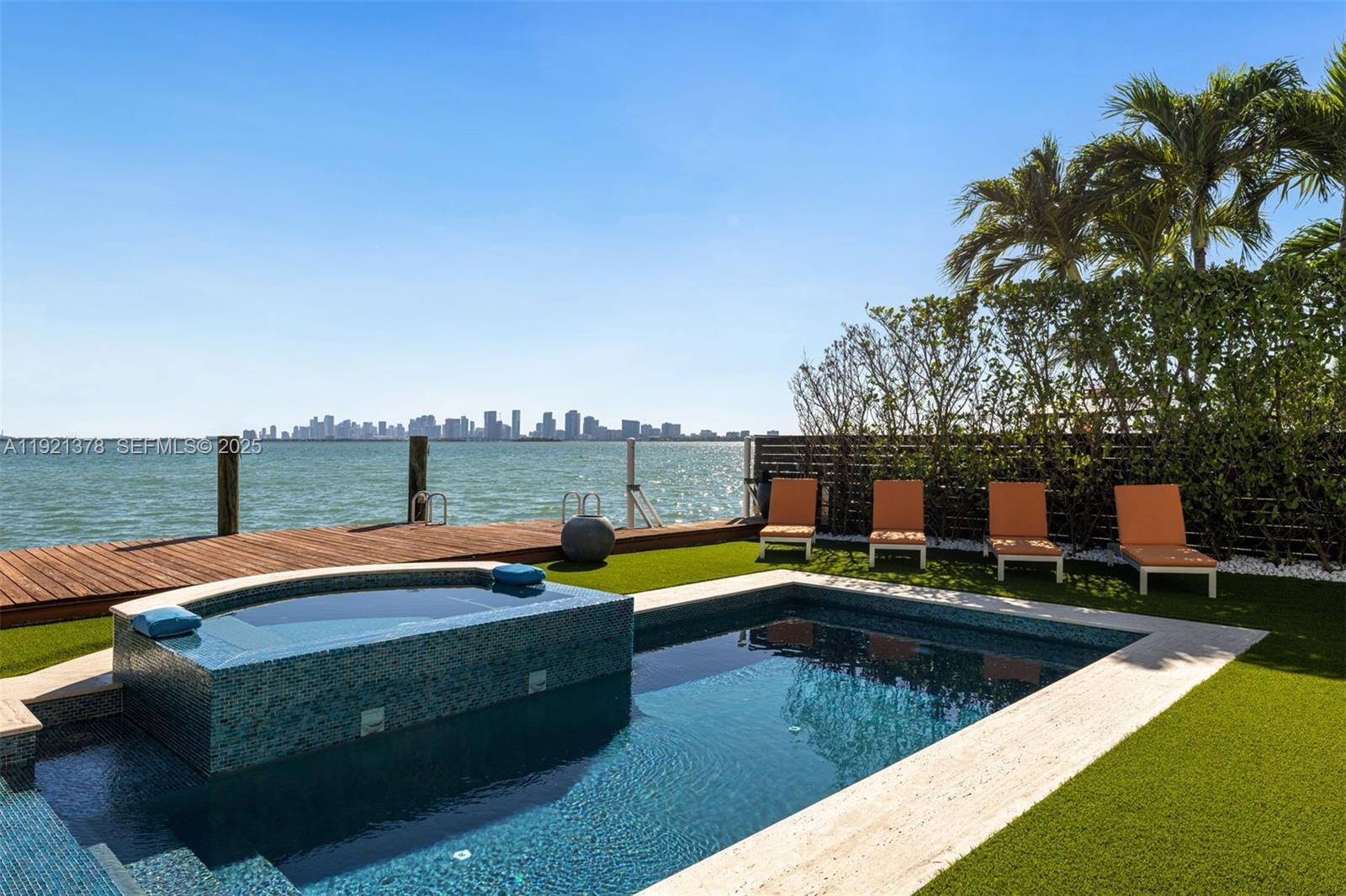 TREASURE ISLAND - Residential