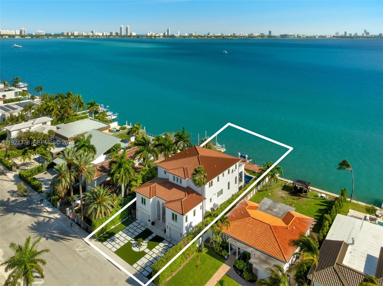 TREASURE ISLAND - Residential