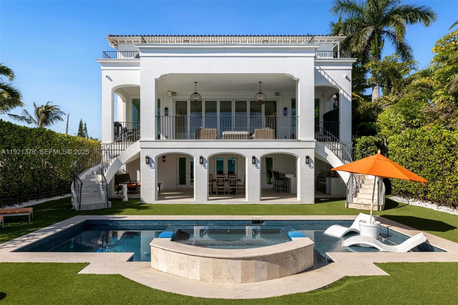 TREASURE ISLAND - Residential