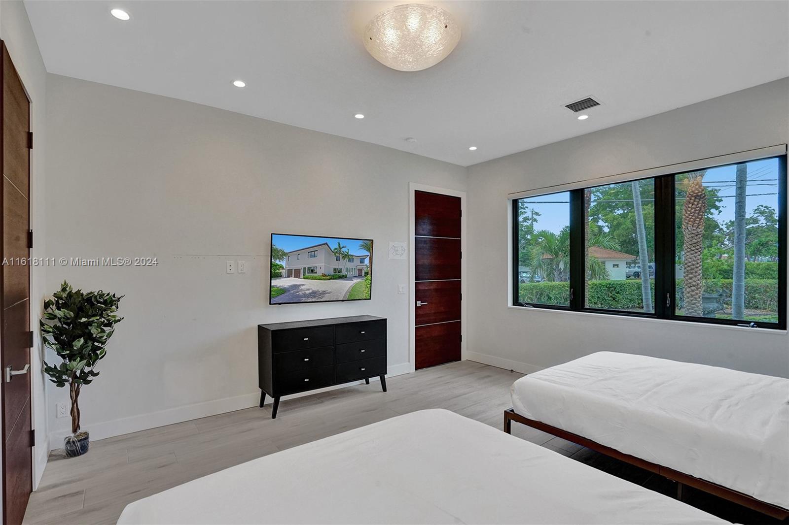 SILVER SHORES SEC OF LAUD - Residential