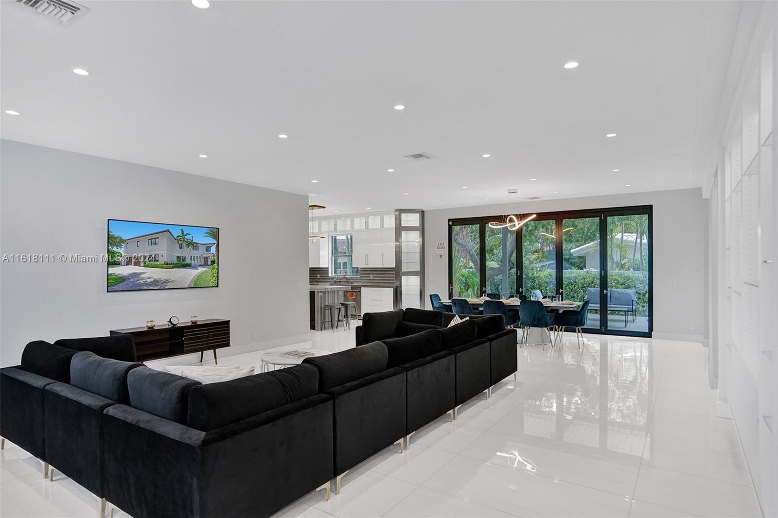 SILVER SHORES SEC OF LAUD - Residential
