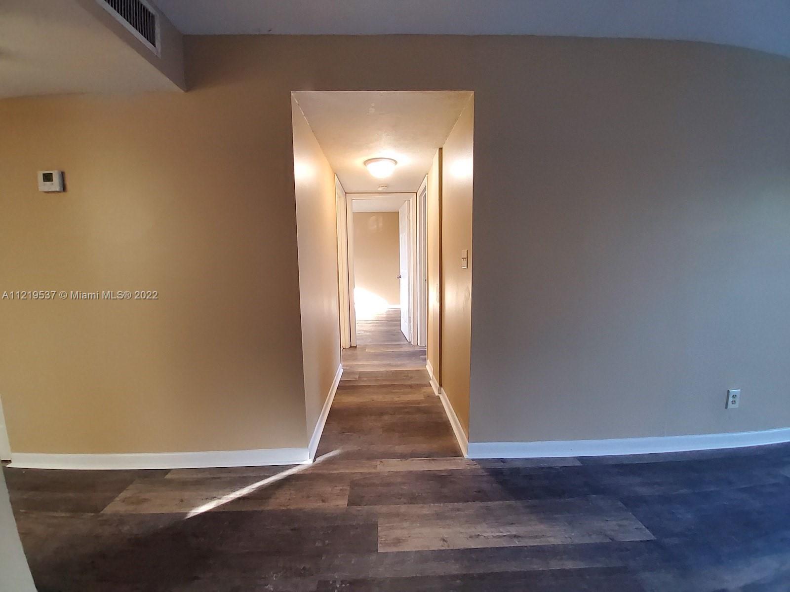 PRESIDENTIAL GOLFVIEW CON - Residential Lease