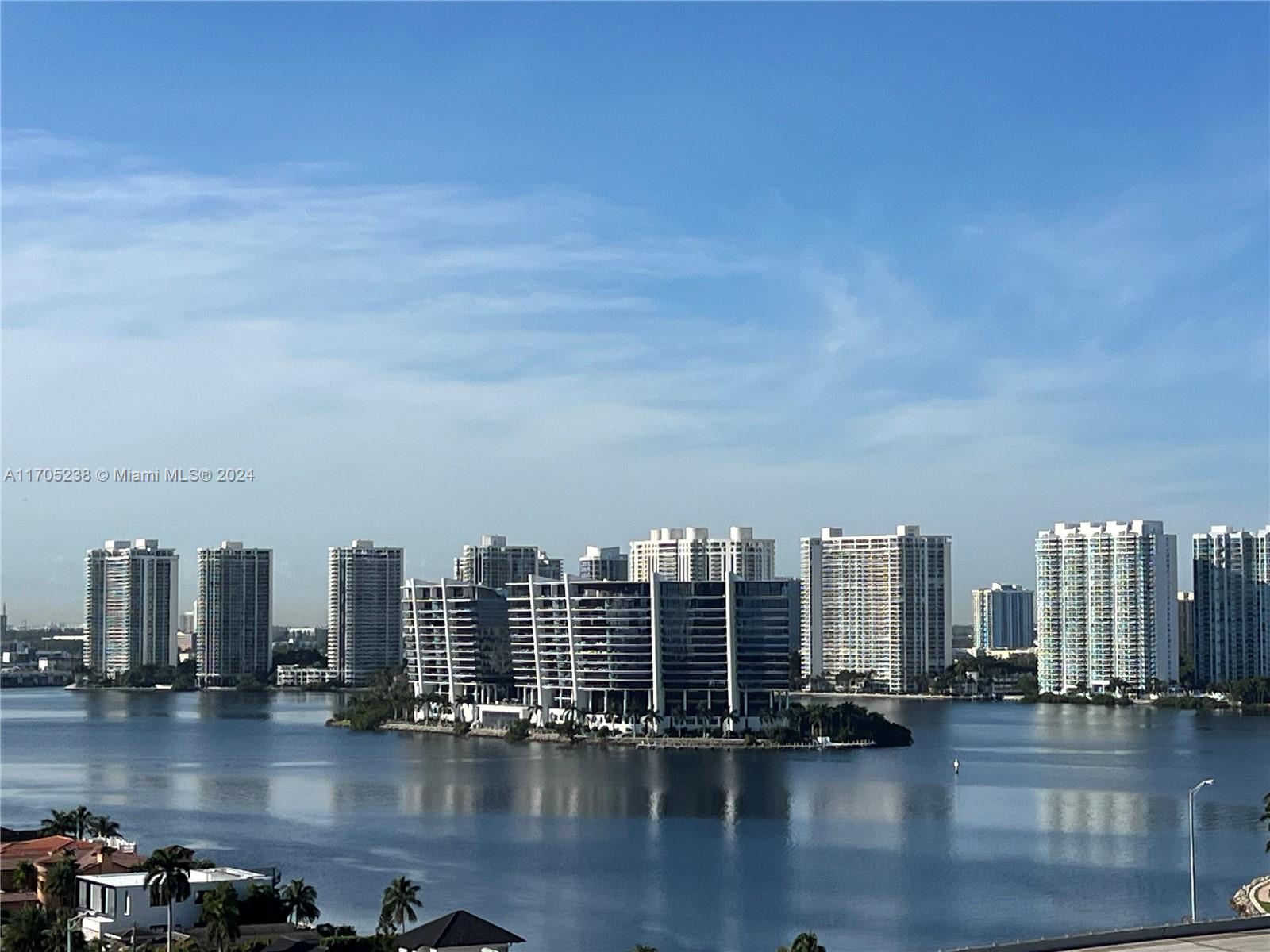 I'm excited to present an incredible opportunity for you! I have a stunning apartment in Sunny Isles available for rent.
Amazing features include:
Remodeled kitchen with luxurious finishes
Desirable lifestyle in one of Miami's most sought-after areas
Don't miss this chance to live in one of the city's best addresses! Contact me to schedule a viewing and make this apartment your dream home.
renters insurance required/ owner motivated