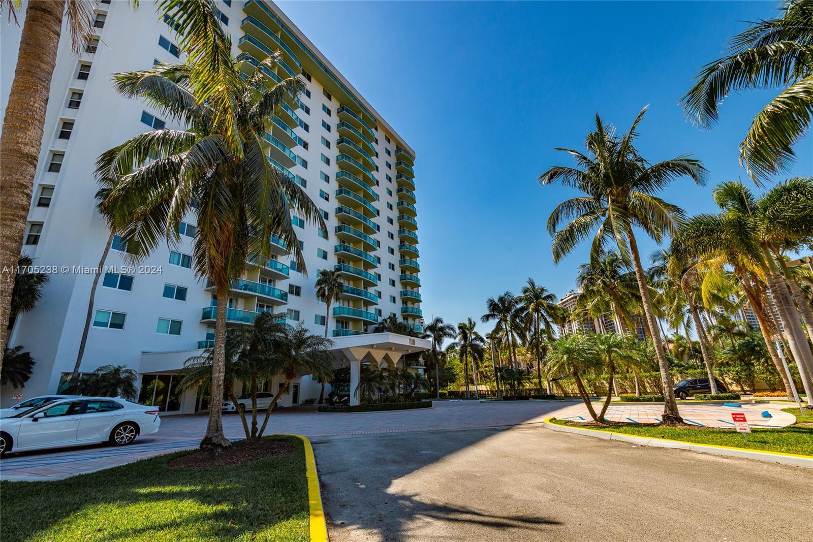 OCEANVIEW BUILDING B COND - Residential Lease