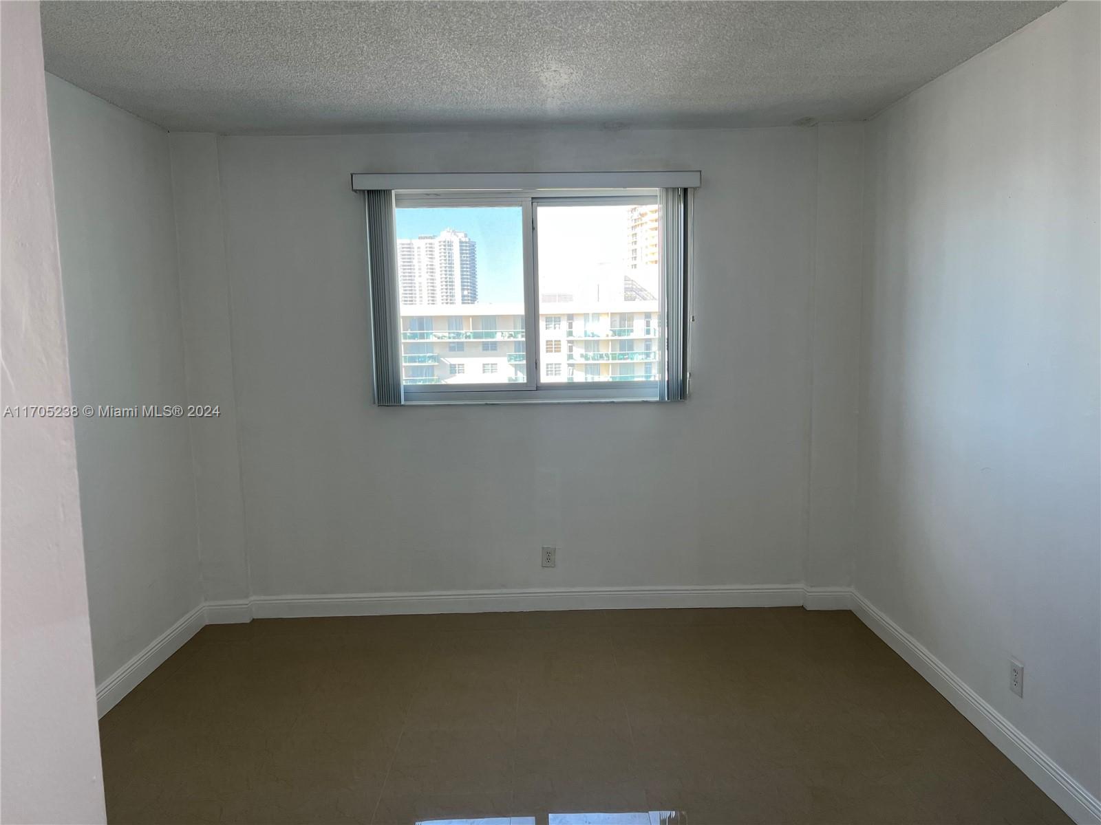 OCEANVIEW BUILDING B COND - Residential Lease