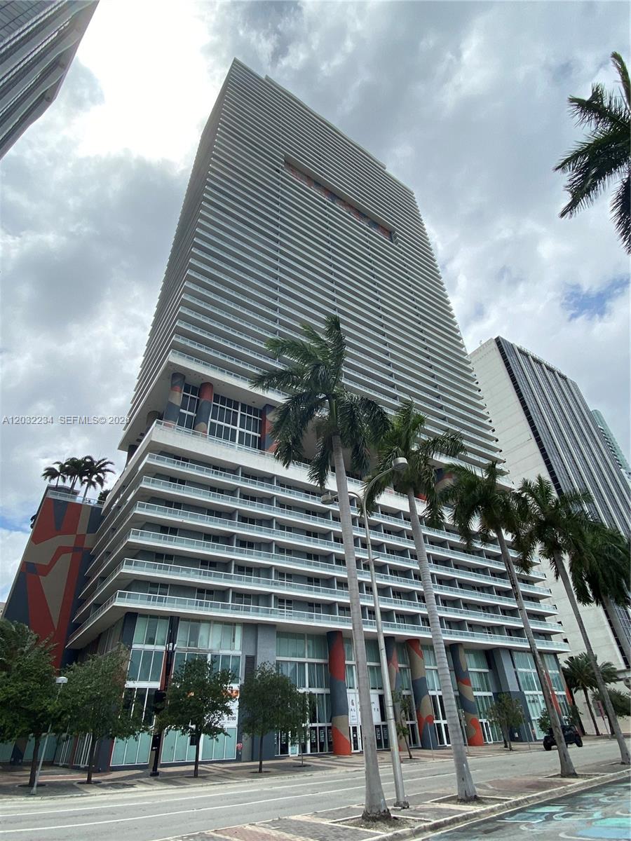 50 BISCAYNE CONDO - Residential Lease