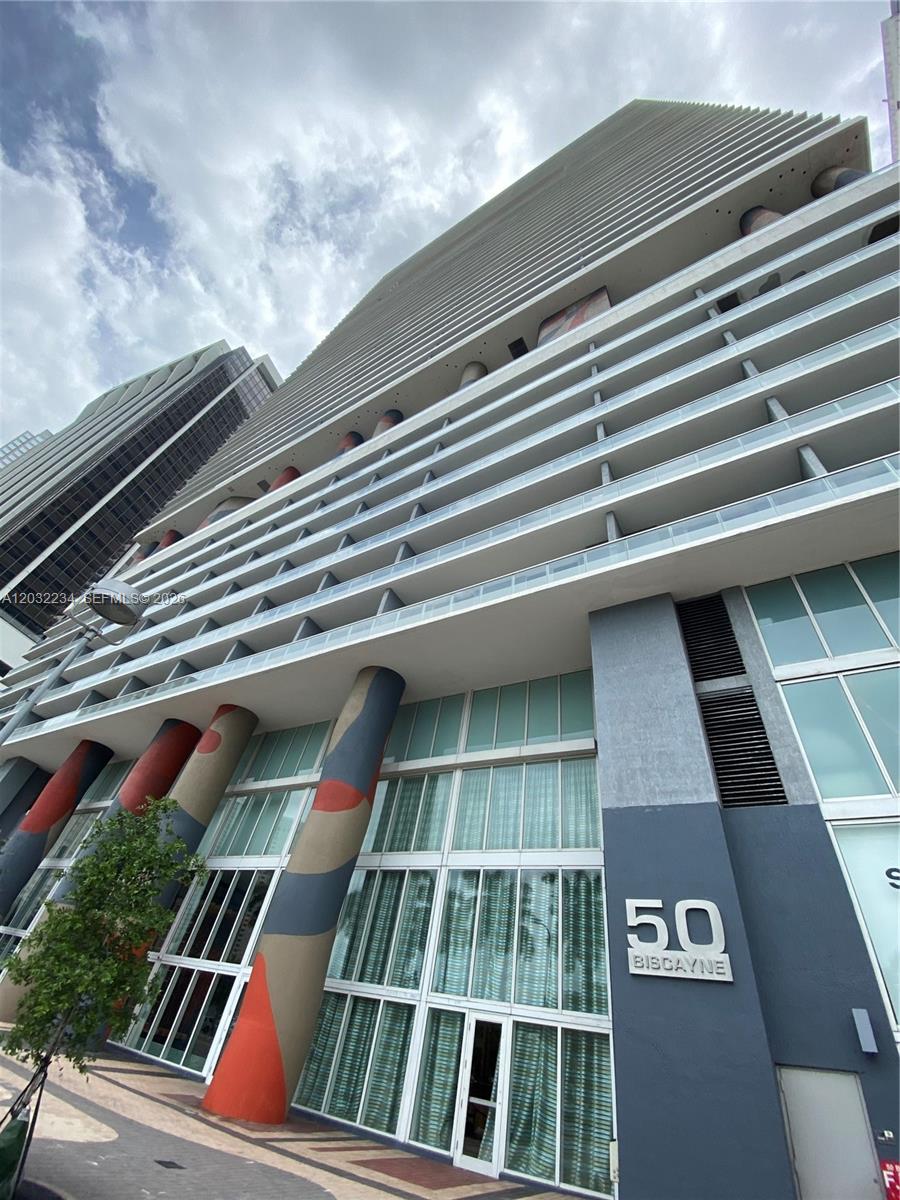 50 BISCAYNE CONDO - Residential Lease