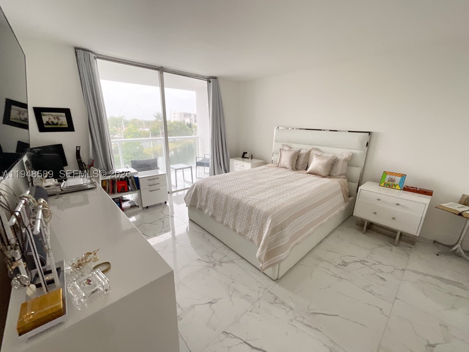 BUCKLEY TOWERS CONDO - EA - Residential