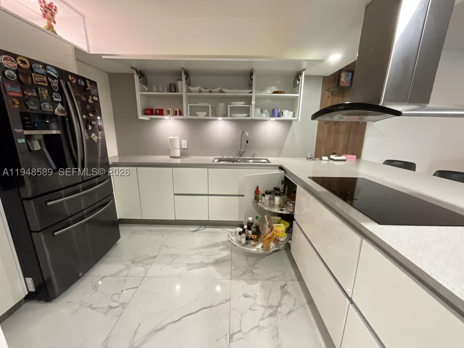 BUCKLEY TOWERS CONDO - EA - Residential