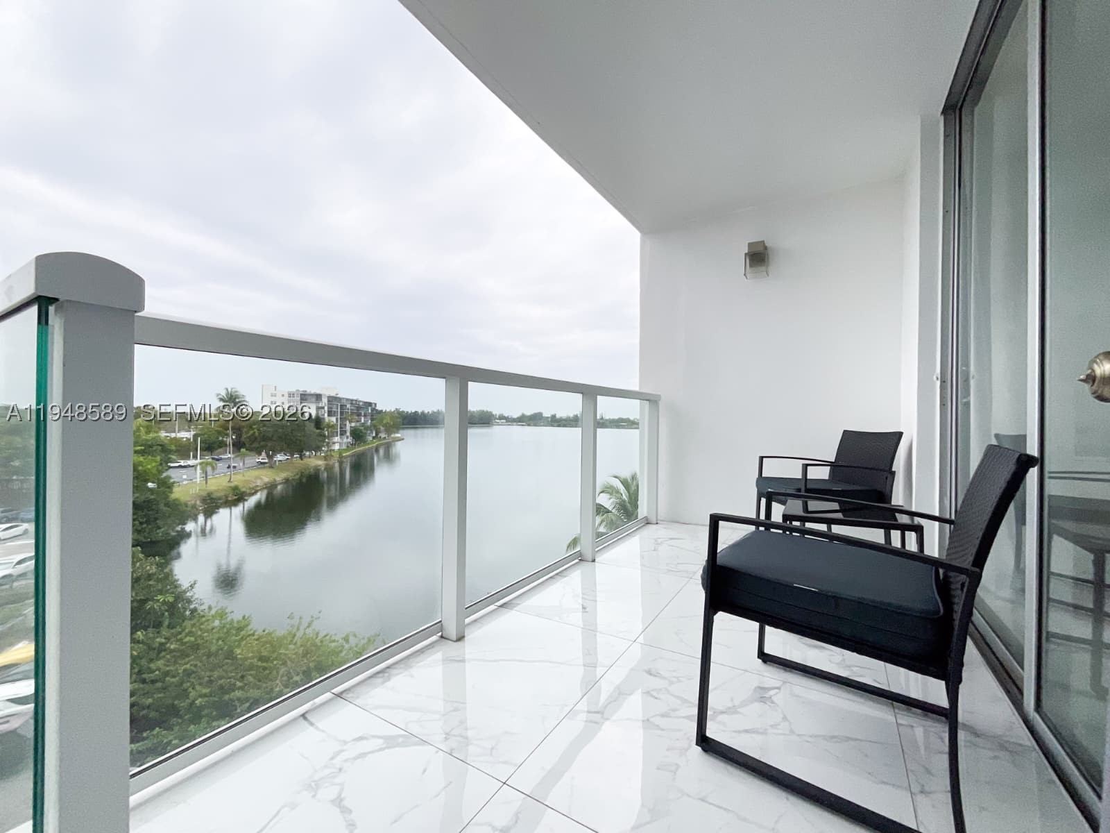 BUCKLEY TOWERS CONDO - EA - Residential
