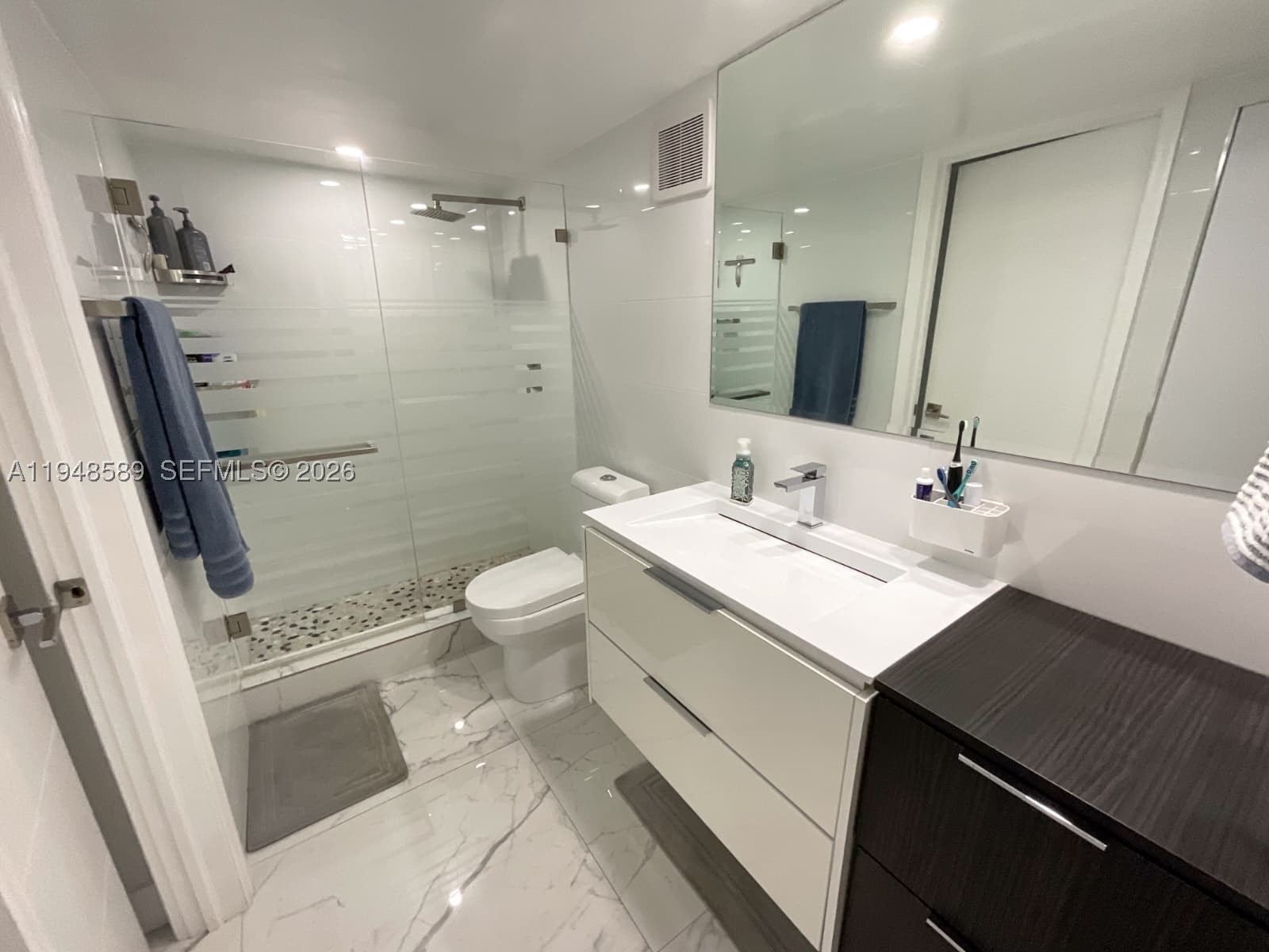 BUCKLEY TOWERS CONDO - EA - Residential