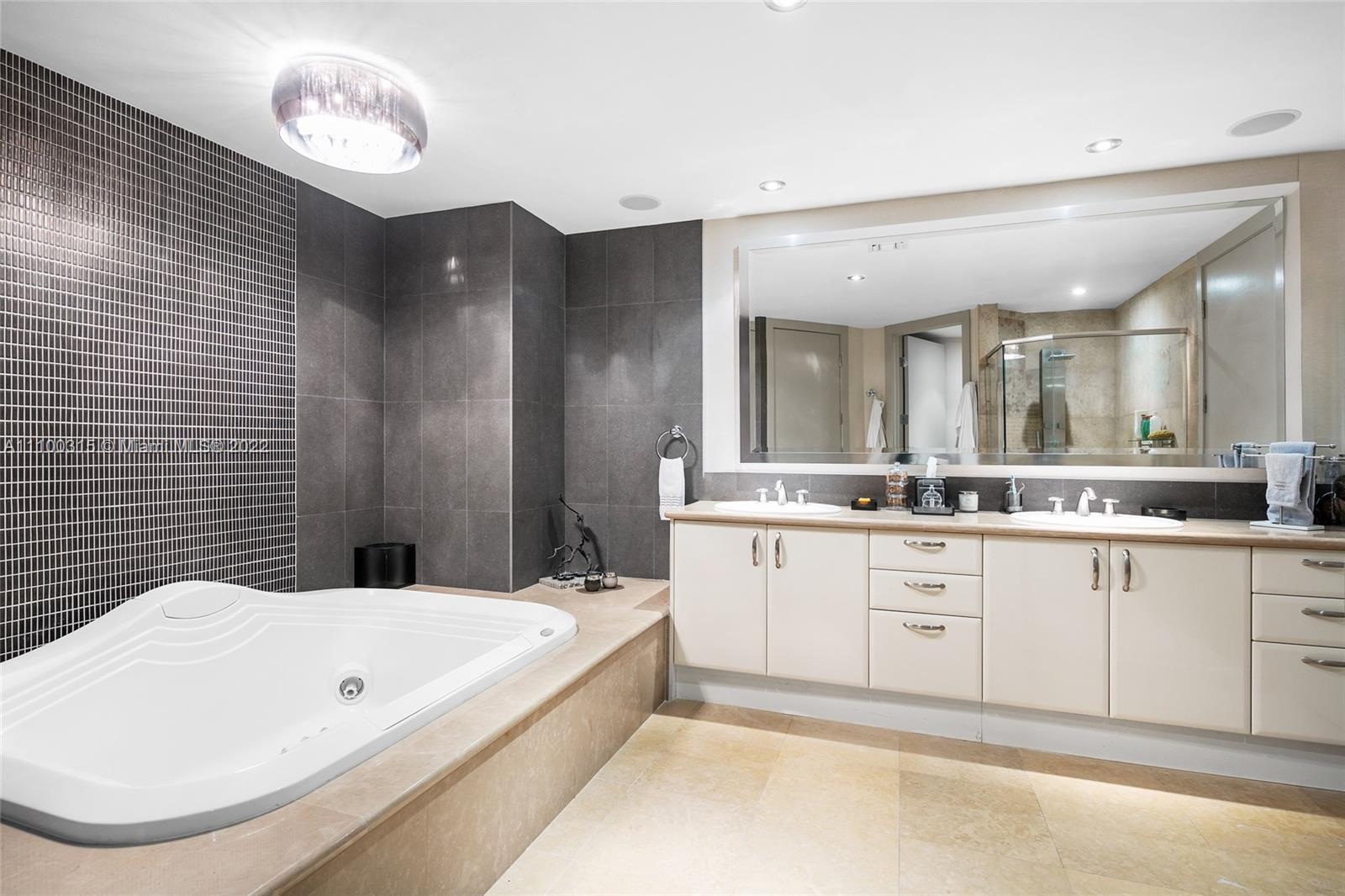THE RESIDENCES AT THE BAT - Residential